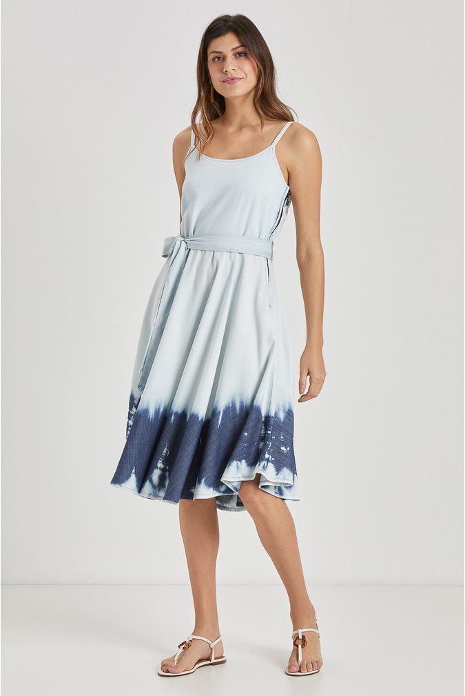 vestido midi azul claro